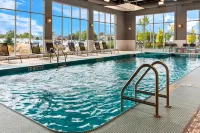 Best Western Premier Winnipeg East - Pools