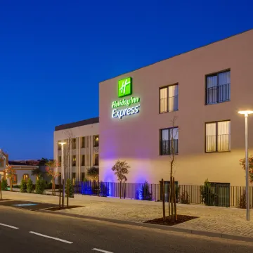 Holiday Inn Express EVORA by IHG Hotels near Historic Centre of Evora