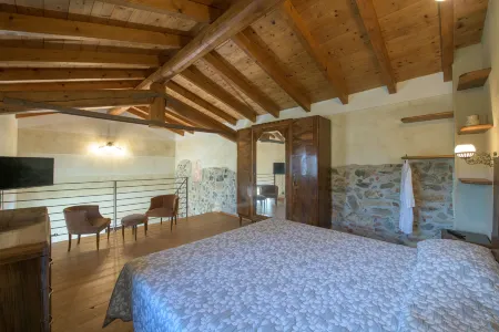 Charming Alessandria Apartment Retreat Отели в г. Гави