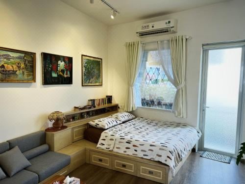 313 House - Cozy & Charming Studio 1m to Bui Vien_5