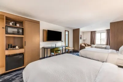 Fairfield Inn & Suites Greensboro Coliseum Area Hotels in Guilford County