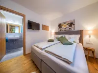Apartment Near the Mountain Railway