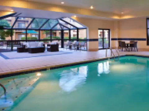 Courtyard Columbus Worthington Hotels in Columbus