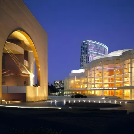 ORANGE COUNTY HOTEL by IHG