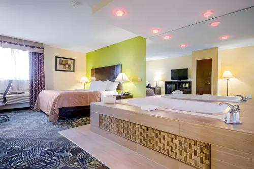 Quality Inn & Suites Glenmont - Albany South