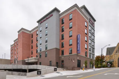 Hampton Inn & Suites Winston-Salem Downtown