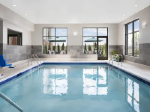 Hampton Inn & Suites Bridgeview Chicago Hotels in Bridgeview