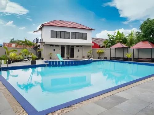 Brits Hotel Pangkalan Bun Hotels in Baru