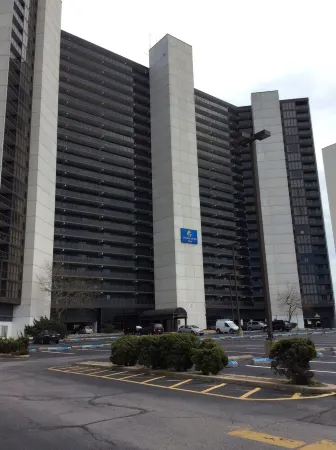 Direct Oceanfront, Tiki Bar & Grill, Saunas, Gym,Tennis, Wifi & 3 Pools, 10% Off