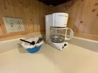 Cozy Jasper Lake Cabin:Sleeps 4, Lakefront Views, Porch, Private Close to Beach!
