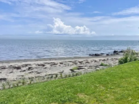 Charming Newly-Renovated Waterfront Cottage in Lubec