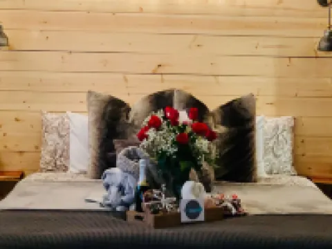 The Shed for Couples Only!-Hermann Hotels in Hermann