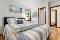 Sherwood Lighthouse Cabin - Near Boat Launch & State Park Hotels near Sully's Produce LLC