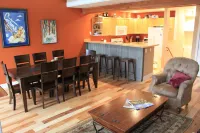 Ski in-Ski out direct to lift, New hot tub, wi-fi, Big Sky, Mountain views