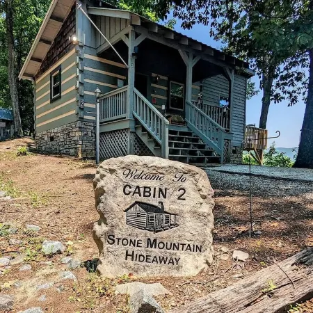 Cozy & Convenient Stone Mountain hideawy ... closest to the State Park! Отели в г. Трапхилл
