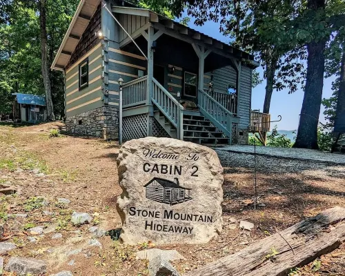 Cozy & Convenient Stone Mountain hideawy ... closest to the State Park! Hotels in Traphill