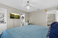 Cozy Home with Heated Private Pool and Patio Hotels near Publix Super Market at Argyle Village