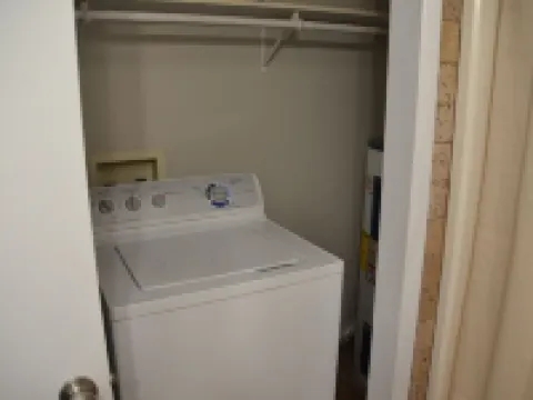 Enchanting Oasis - Centrally located!  Quiet, great TDY spot, family friendly. Hotels in Enterprise