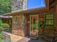 Carson's Run on Cedar Mountain--Cozy retreat with spectacular mountain views.