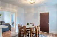 Modern Modest Design  Newburgh, Beacon, Westpoint  2nd. FL Apt. Hotels in Newburgh