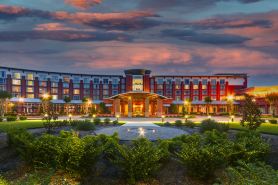 The Chattanoogan Hotel, Curio Collection by Hilton