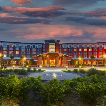 The Chattanoogan Hotel, Curio Collection by Hilton