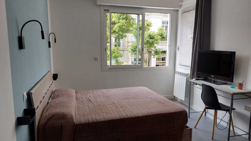 Gloria Maris Apartment