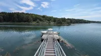 Blue Lobster! 2-bedroom house with Heat, AC, Deck and Seasonal Dock in Harpswell