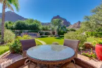 Stunning Camelback Views, 4 bdrm 3 bath + Office w/ Futon, Firepit, B-Ball Court