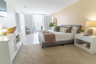 Florida Jensen Beach Condo Hotels in der Nähe von Santa Lucia River Club