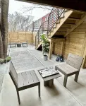 The Brick Flat - Stylish stay ~20 min from Manhattan