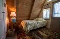 The Chalet at Agency Lake Hotels near Crater Lake National Park
