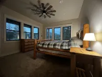 Secluded 7,800 SqFt Cabin in the Woods- Pond, River, Theater, Disc Golf & More
