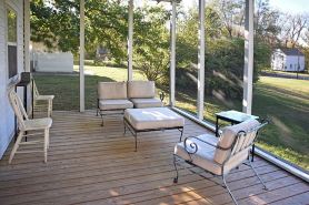 Cozy 1-bedroom house in historic Arrow Rock with WiFi, AC.