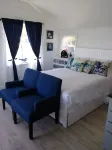 Driftwood Studio Beachfront cottage right in the Dunes