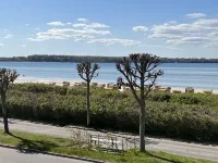 Ferienwohnung mit Direktem Meerblick und Wintergarten