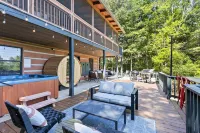 The Wildflower:  Mountain Views, Sauna, Hot Tub, Game Room, Fire Pit, Sleeps 12