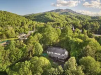 HUGE 5BR, 4.5BA, 3 King Suites, Dog Friendly!