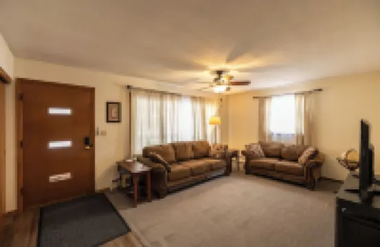 Quaint Home 2 miles from Mayo Handicap Accessible