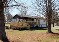 * On the Wine Trail * Near Giant City & Shawnee Forest! * Wi-Fi *