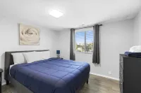 Remodeled 3 bedroom/ 2 story with AC Hotels in der Nähe von Tugboat Sandman
