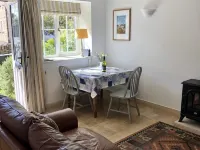 Noel Cottage - Central Cotswolds Stone Cottage For Two In Chipping Campden Hotels in Chipping Campden