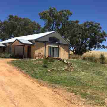 Rural views and family friendly Hotel Exterior