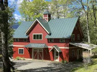 Post and Beam Carriage House in the heart of Mad River Valley Hotels in Fayston