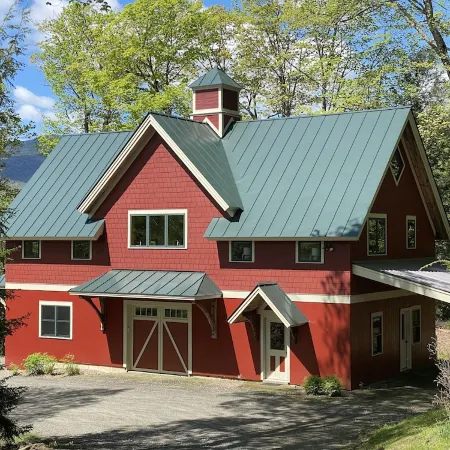 Post and Beam Carriage House in the heart of Mad River Valley
