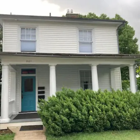 Mid-Century Downtown Staunton Loft