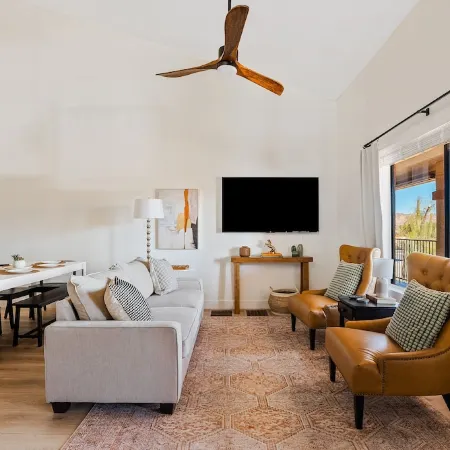 Superstition Mountain Views, Heated Pool/Hot Tub, 2Bd + Loft Отели в г. Апач Джанкшен