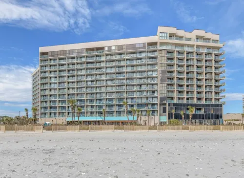 Luxurious Oceanfront Penthouse Condo 2BR 2BA