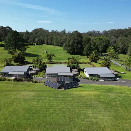 Sawtell Hinterland Retreat .Rural , peaceful living ,close to everything !