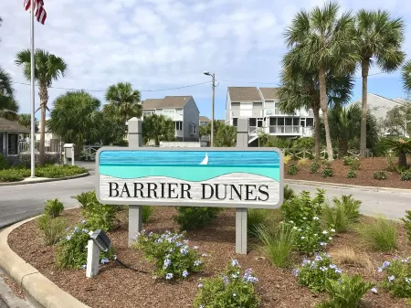 Reduced Rates! Family Friendly Beachfront Community with 2 Swimming Pools!